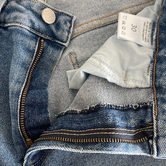 Jeans - Picture 9 of 9